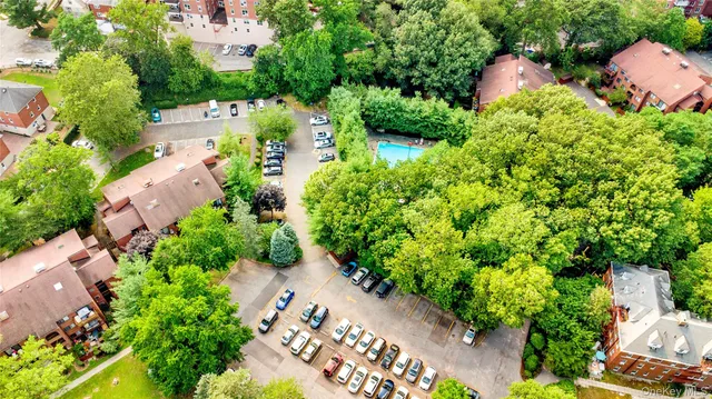 $505,000 | 1376 Midland Avenue, Unit 813, Bronxville, NY 10708