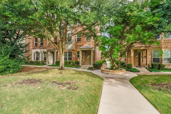 $499,000 | 3912 Amberwood Drive, Addison, TX 75001