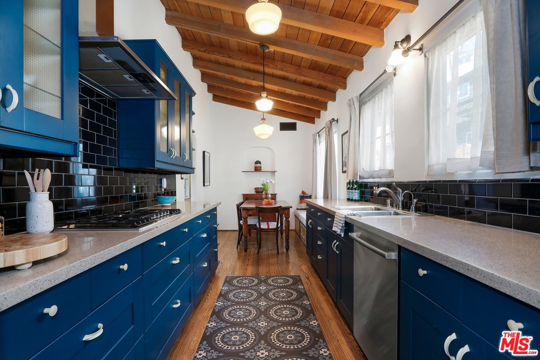 3656 Lowry Road Los Angeles, CA 90027 - Photo 11 of 45