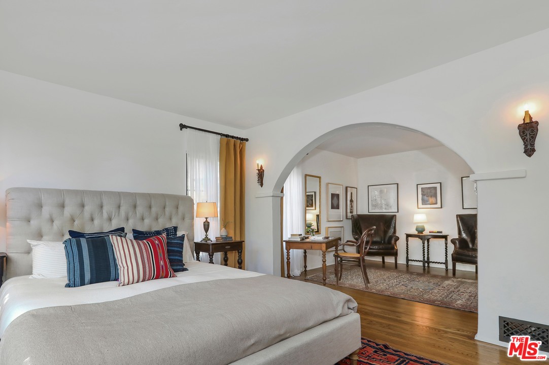 3656 Lowry Road Los Angeles, CA 90027 - Photo 20 of 45