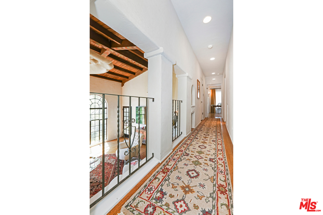 3656 Lowry Road Los Angeles, CA 90027 - Photo 22 of 45