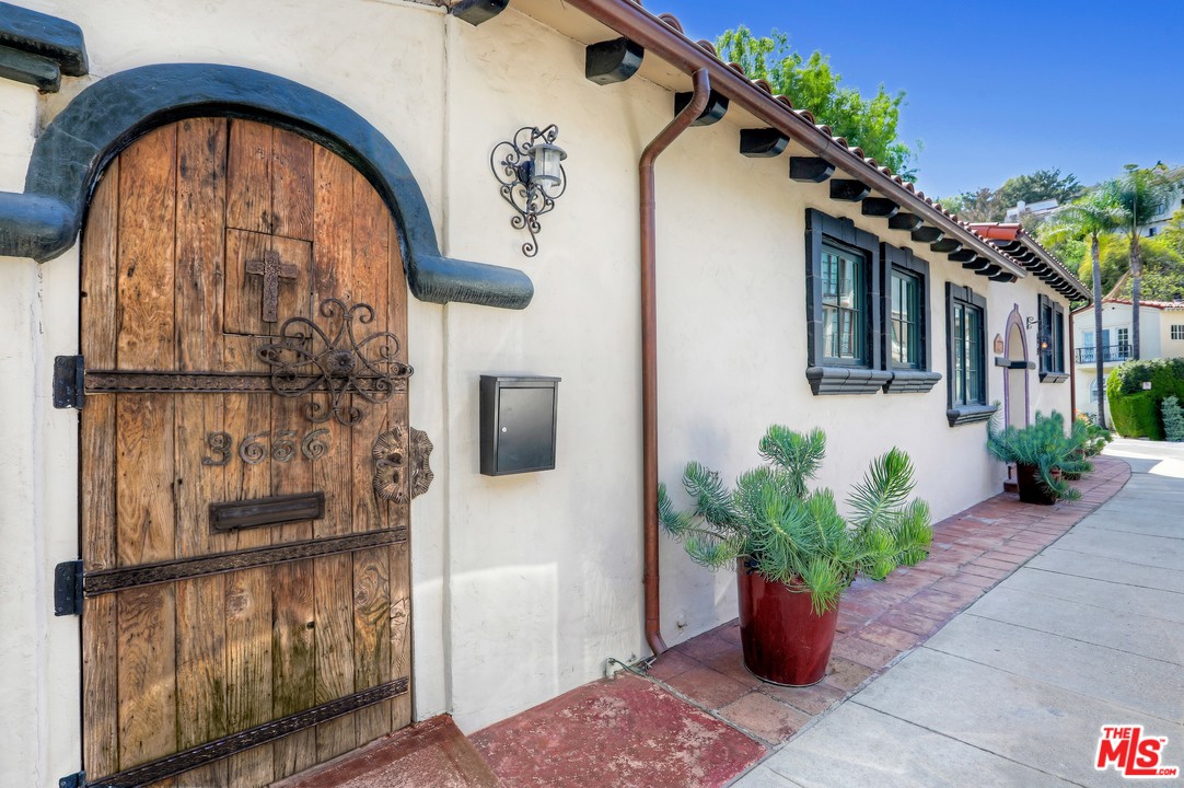 3656 Lowry Road Los Angeles, CA 90027 - Photo 45 of 45