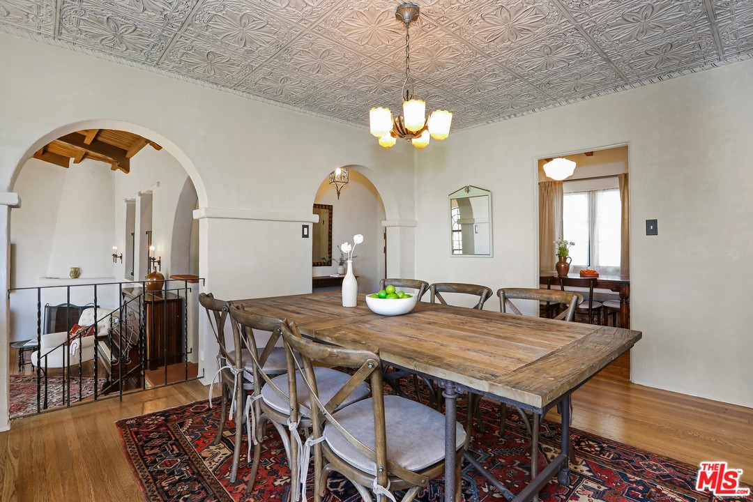 3656 Lowry Road Los Angeles, CA 90027 - Photo 8 of 45