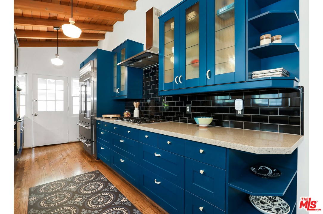 3656 Lowry Road Los Angeles, CA 90027 - Photo 10 of 45