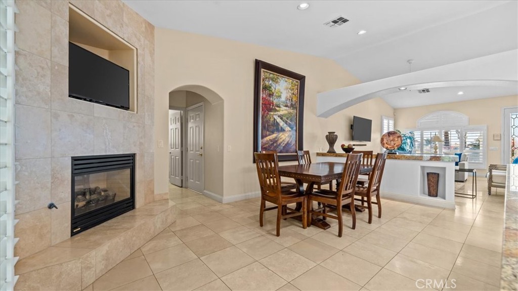 71569 Sahara Road Rancho Mirage, CA 92270 - Photo 8 of 51 Family Room View