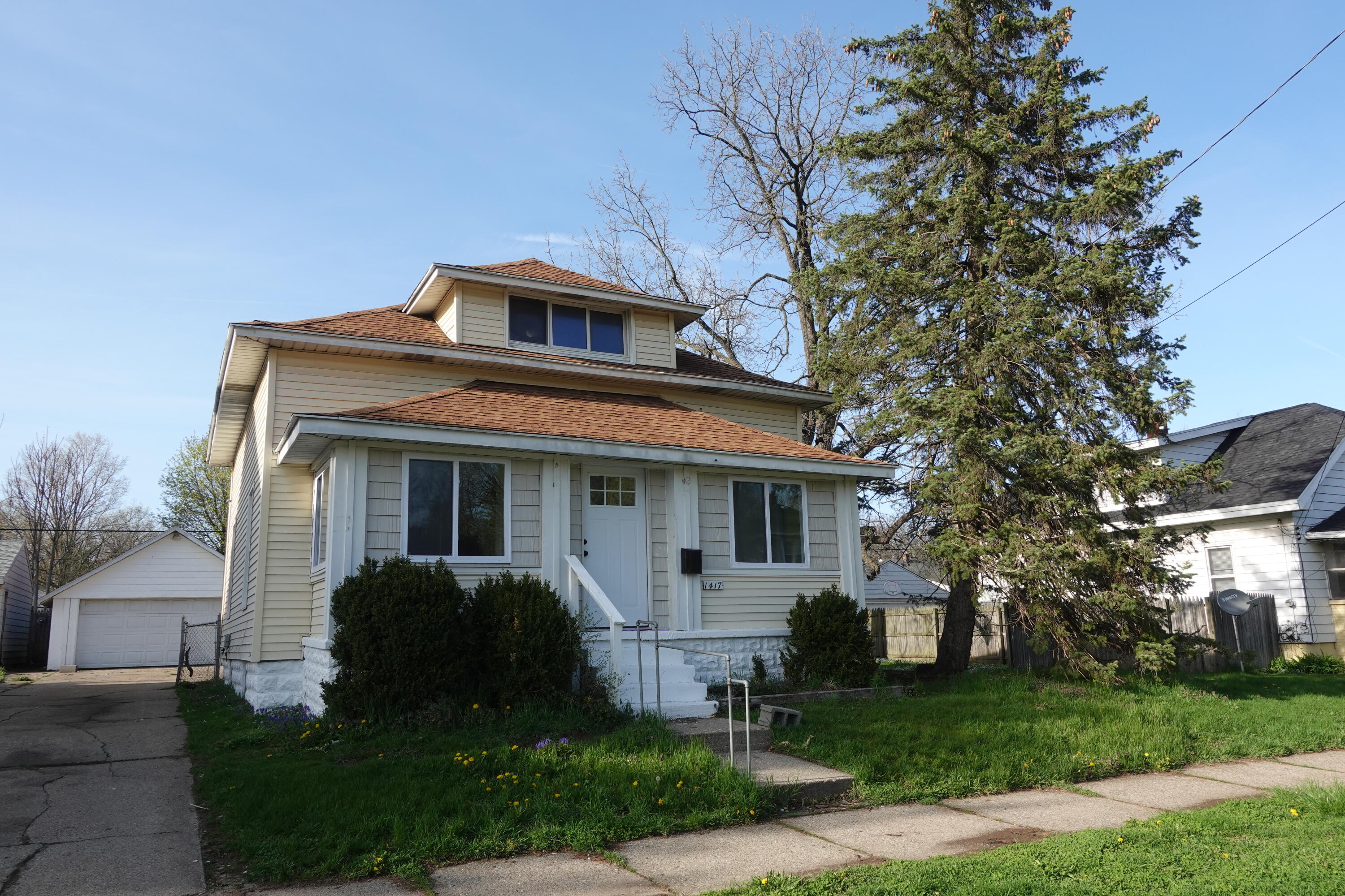 1417 Rathbone Street Southwest Wyoming, MI 49509 - Photo 3 of 45 DSC05093