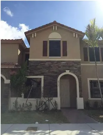 $2,900 | 8913 West 35th Way, Hialeah, FL 33018