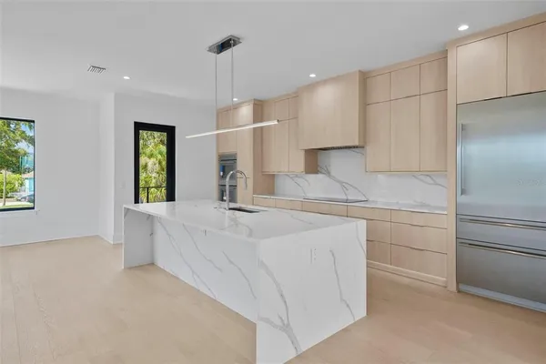 $6,250 | 501 West Ross Avenue, Unit 3, Tampa, FL 33602