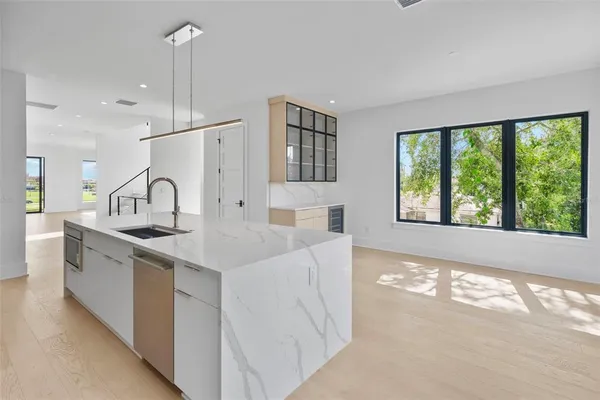 $6,250 | 501 West Ross Avenue, Unit 3, Tampa, FL 33602