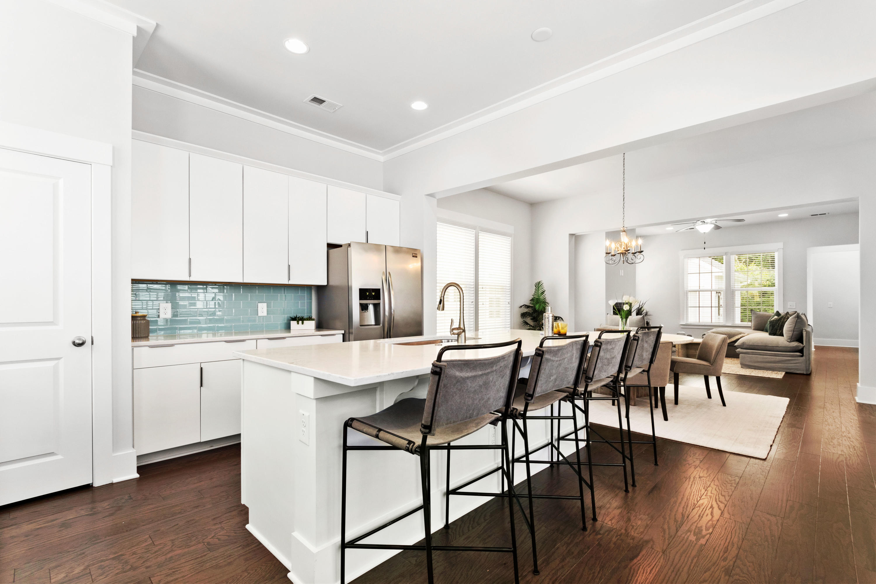 1892 Fleming Woods Road Charleston, SC 29412 - Photo 2 of 33 1892 Fleming Kitchen bar 2