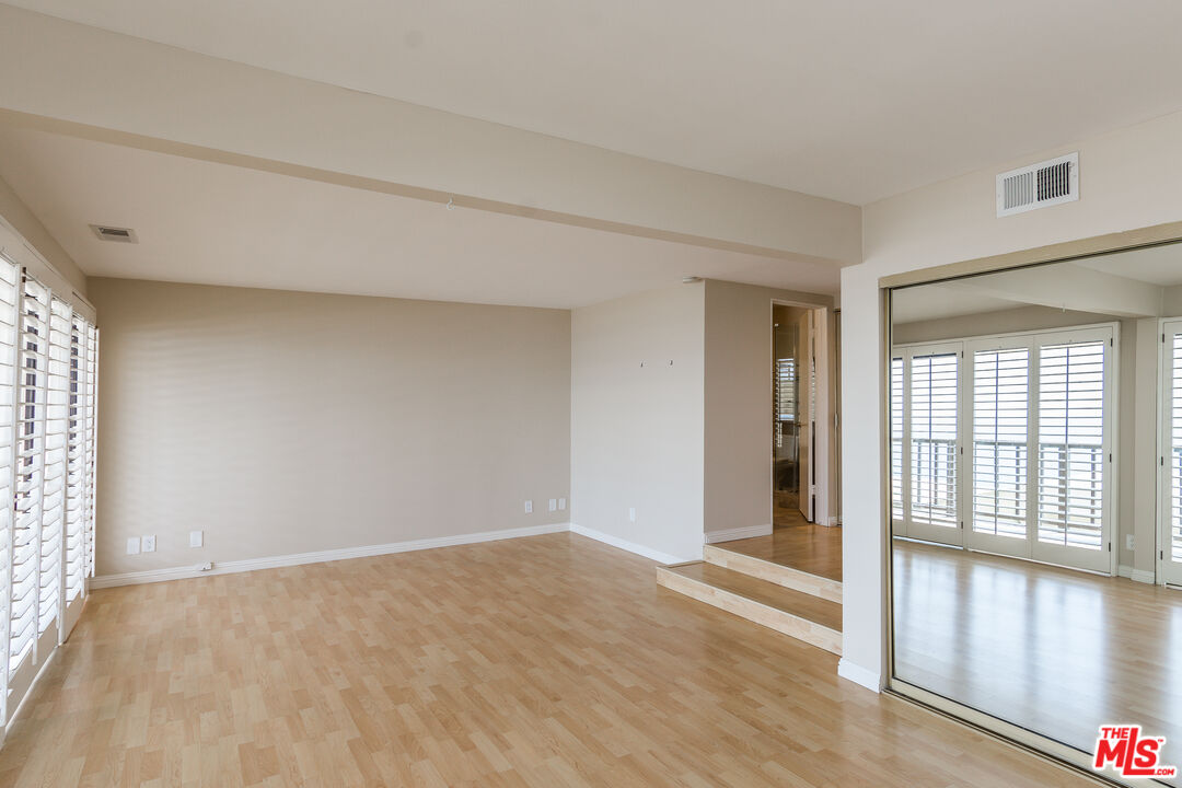 18057 Coastline Drive, Unit 5 Malibu, CA 90265 - Photo 12 of 20