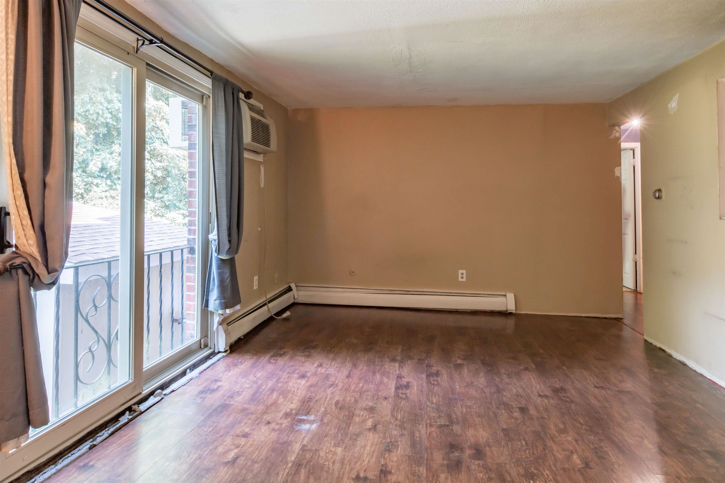 110 English Village Road, Unit 203 Manchester, NH 03102 - Photo 11 of 15 Gallery Image 11