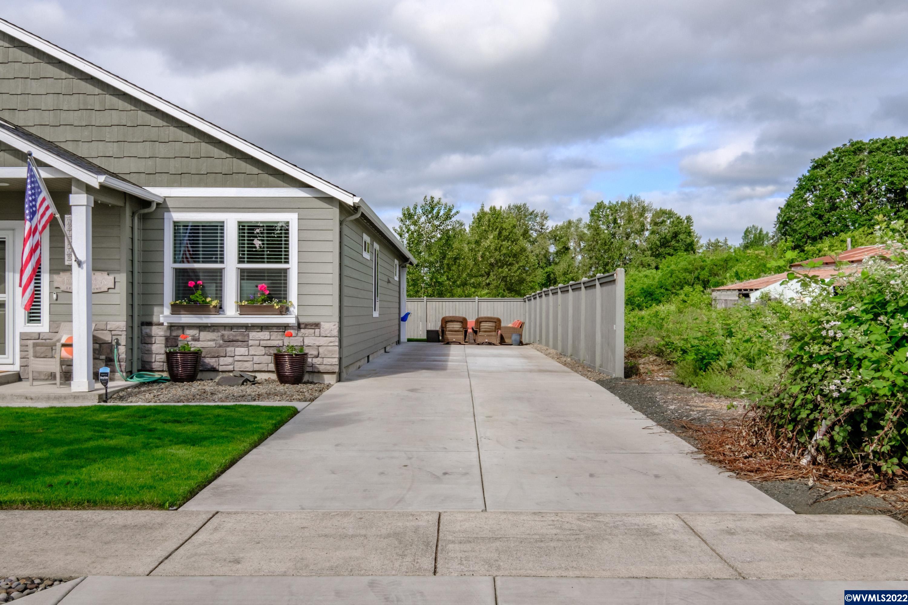 2428 Perfect Lane Southwest Albany, OR 97321 - Photo 37 of 42 Gallery Image 37