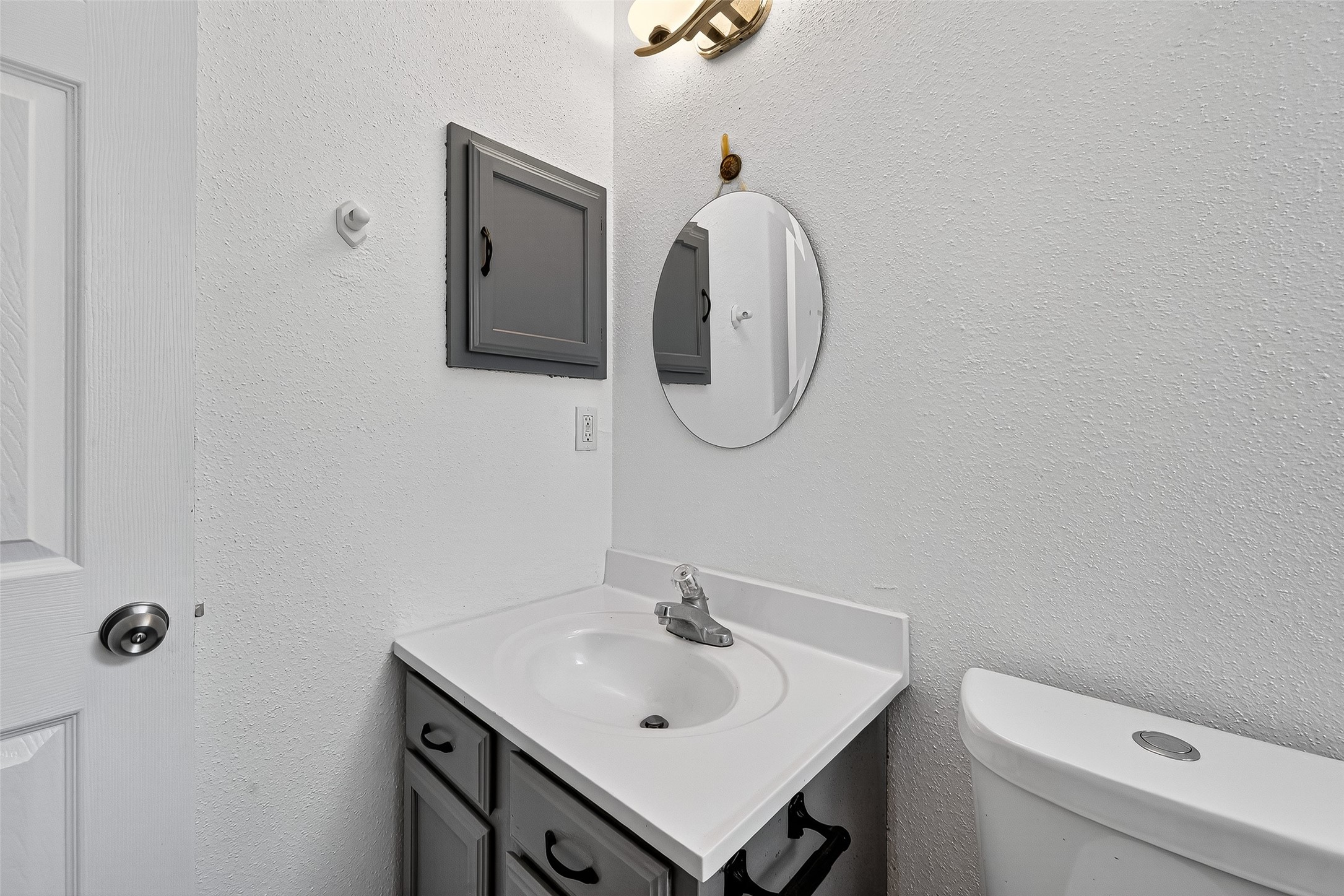 9610 West Withers Way Circle Houston, TX 77065 - Photo 40 of 45 Full Bath 1