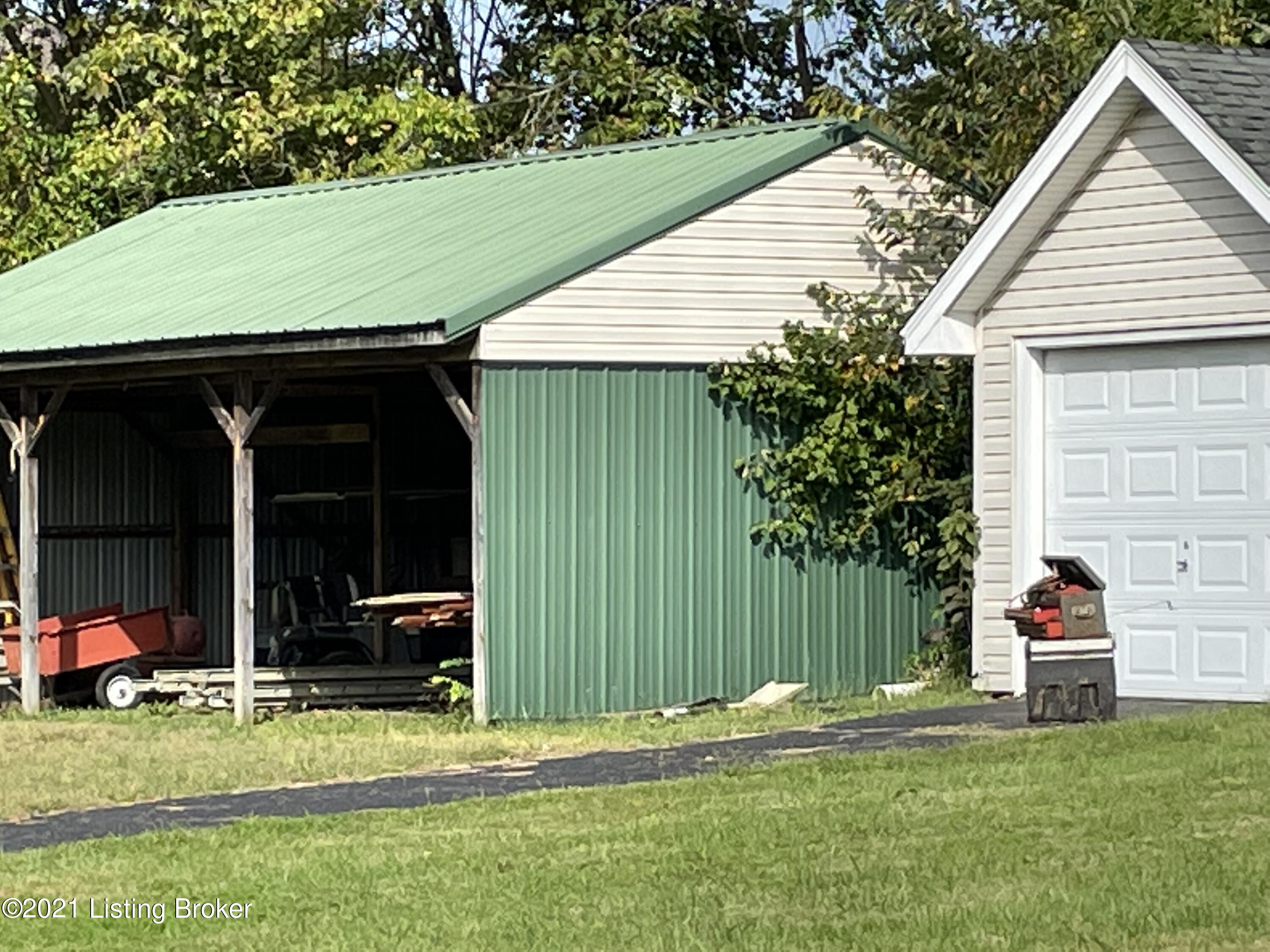 6023 Cooper Chapel Road Louisville, KY 40229 - Photo 19 of 22 IMG-5493