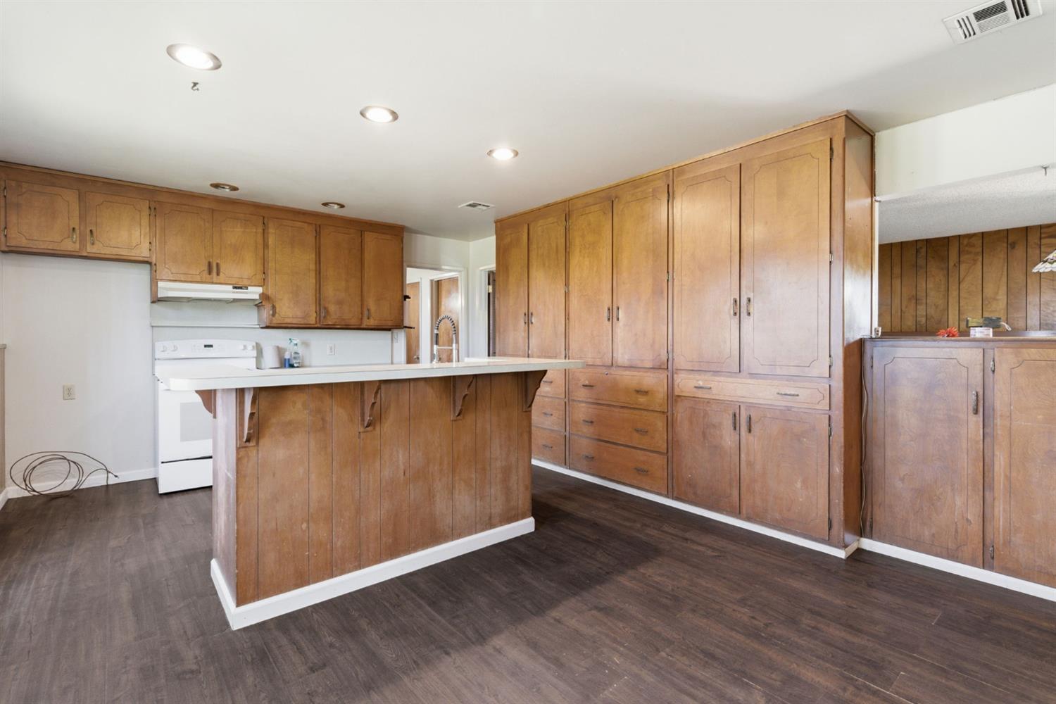 16590 South Austin Road Manteca, CA 95336 - Photo 16 of 37