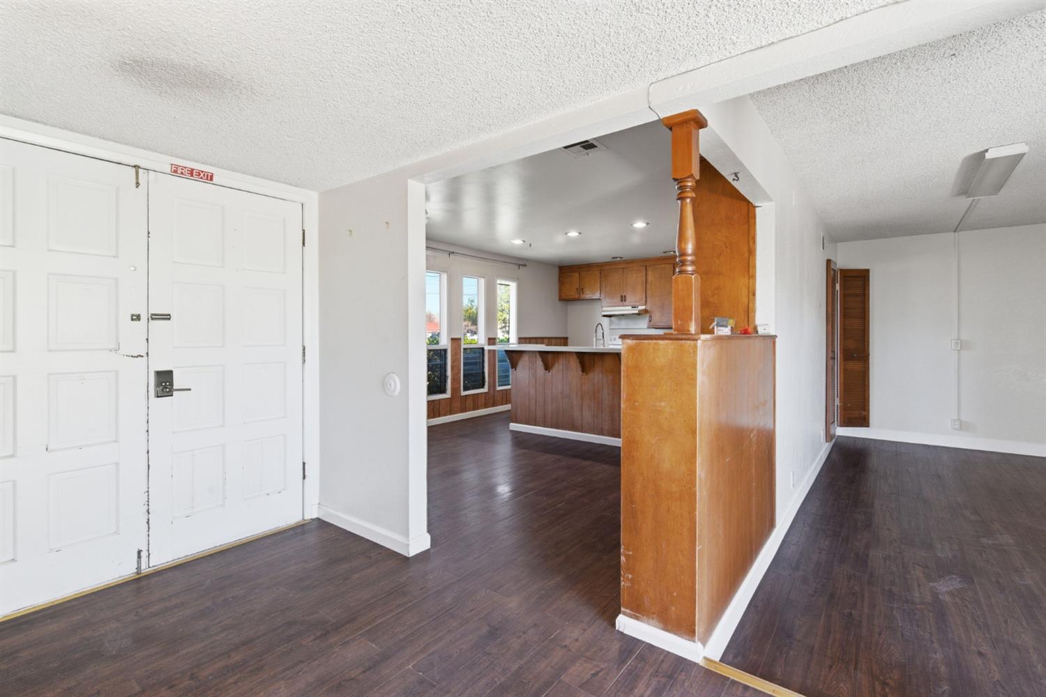 16590 South Austin Road Manteca, CA 95336 - Photo 6 of 37