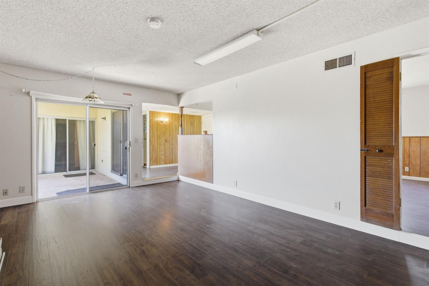 16590 South Austin Road Manteca, CA 95336 - Photo 9 of 37