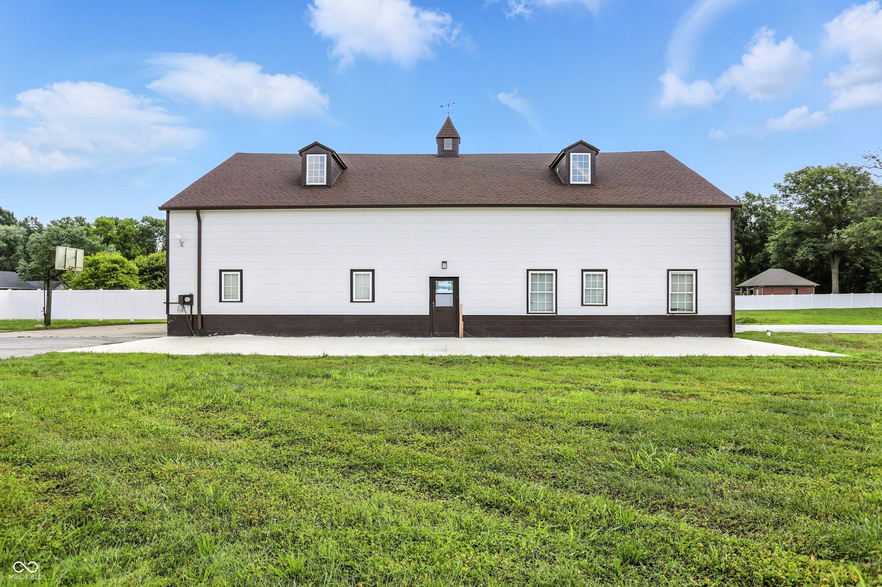 311 Jordan Road Indianapolis, IN 46217 - Photo 1 of 26