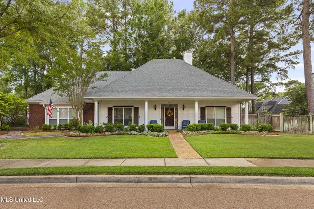 $349,900 | 603 Arbour Court, Ridgeland, MS 39157