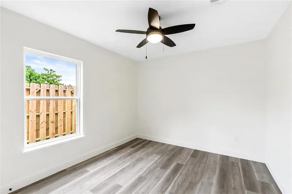 $2,000 | 503 West Sallier Street, Lake Charles, LA 70601