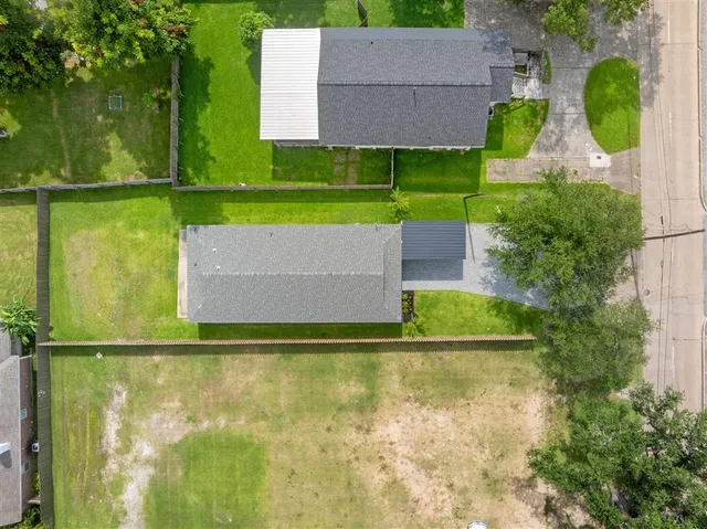 $2,000 | 503 West Sallier Street, Lake Charles, LA 70601