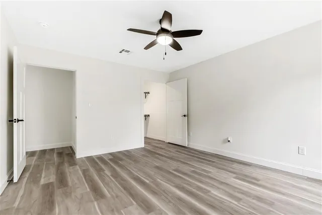 $2,000 | 503 West Sallier Street, Lake Charles, LA 70601