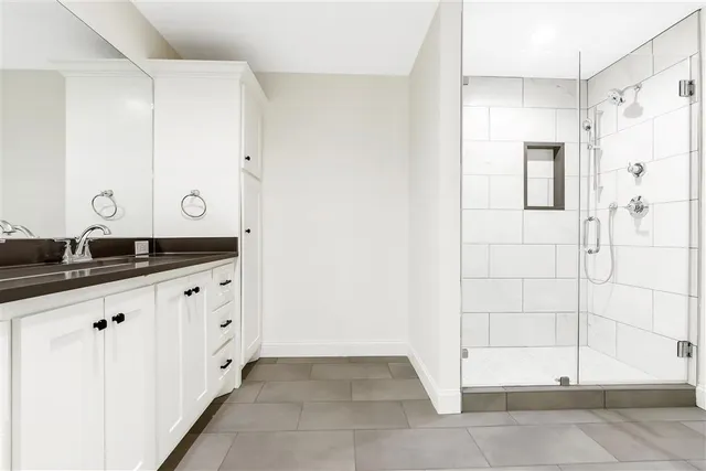 $2,000 | 503 West Sallier Street, Lake Charles, LA 70601