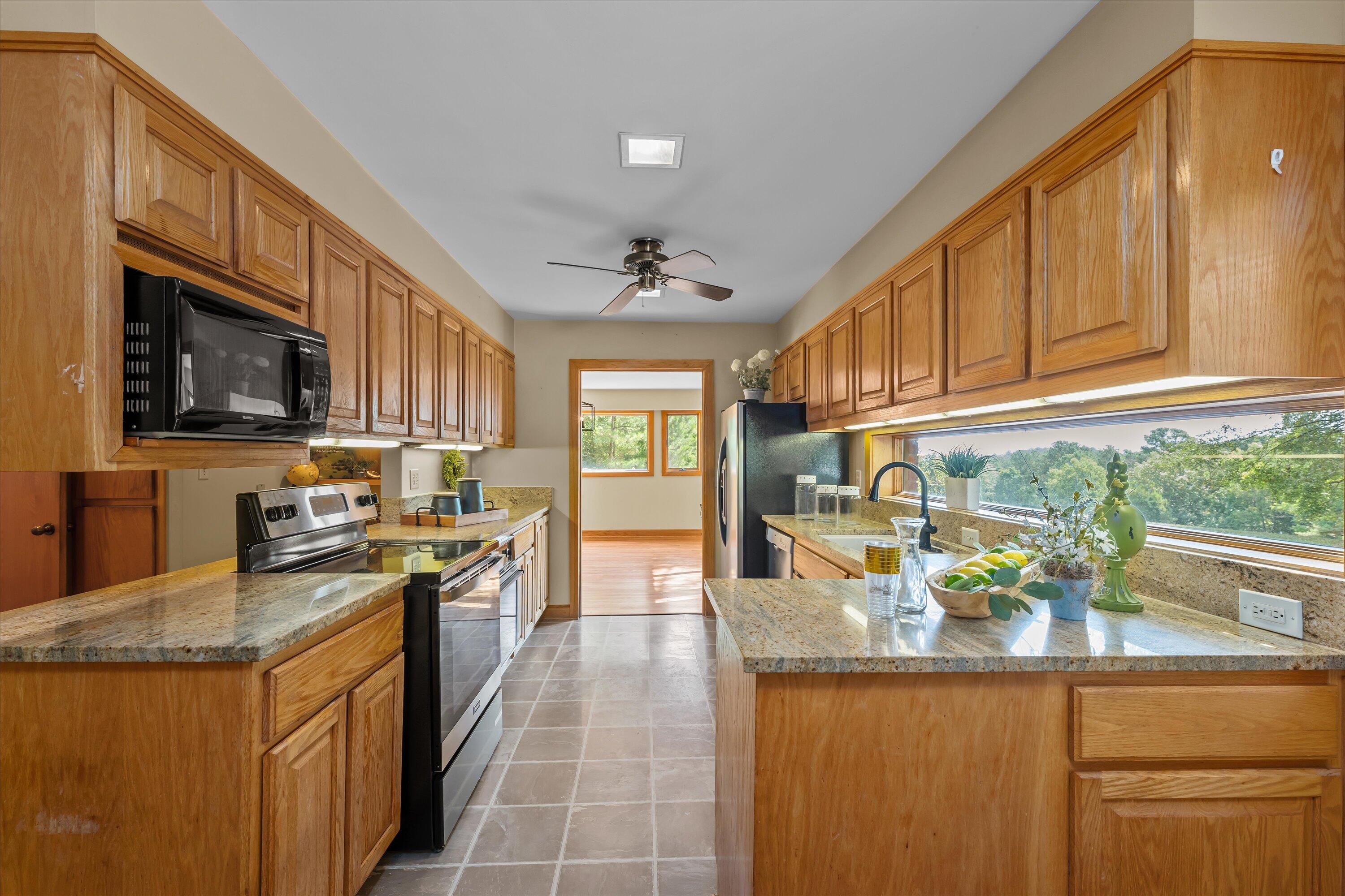 97 Thurmond Road Clarks Hill, SC 29821 - Photo 29 of 70 Cozy gourmet kitchen