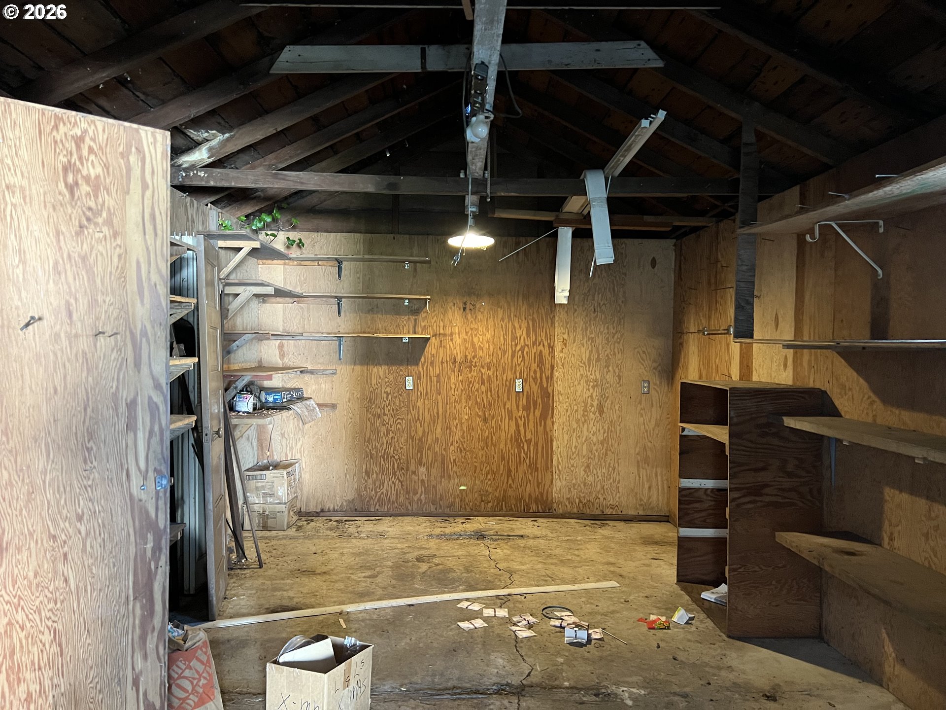 2260 Meade Avenue North Bend, OR 97459 - Photo 24 of 37