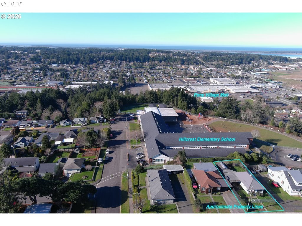 2260 Meade Avenue North Bend, OR 97459 - Photo 36 of 37