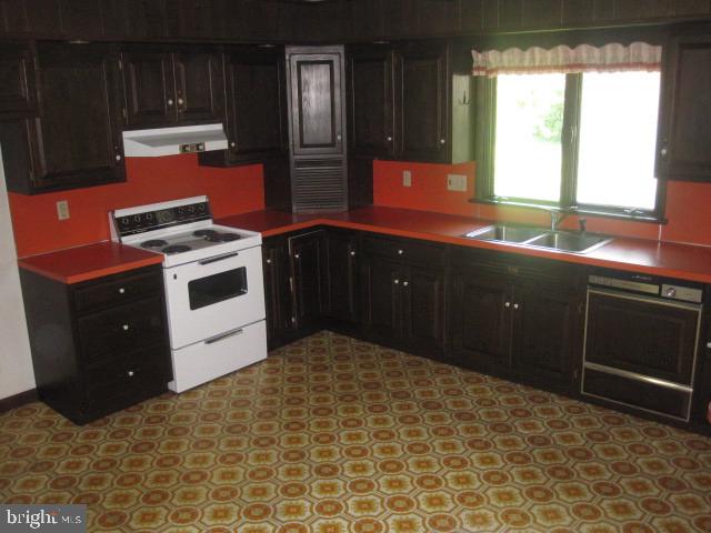128 Valley View Road Myerstown, PA 17067 - Photo 3 of 10 Gallery Image 3