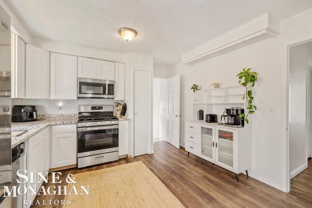 454 Alter Road Detroit, MI 48215 - Photo 13 of 31 Gallery Image 13