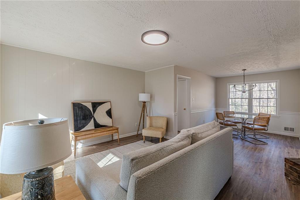 9178 Lakeview Drive Southwest Covington, GA 30014 - Photo 3 of 53