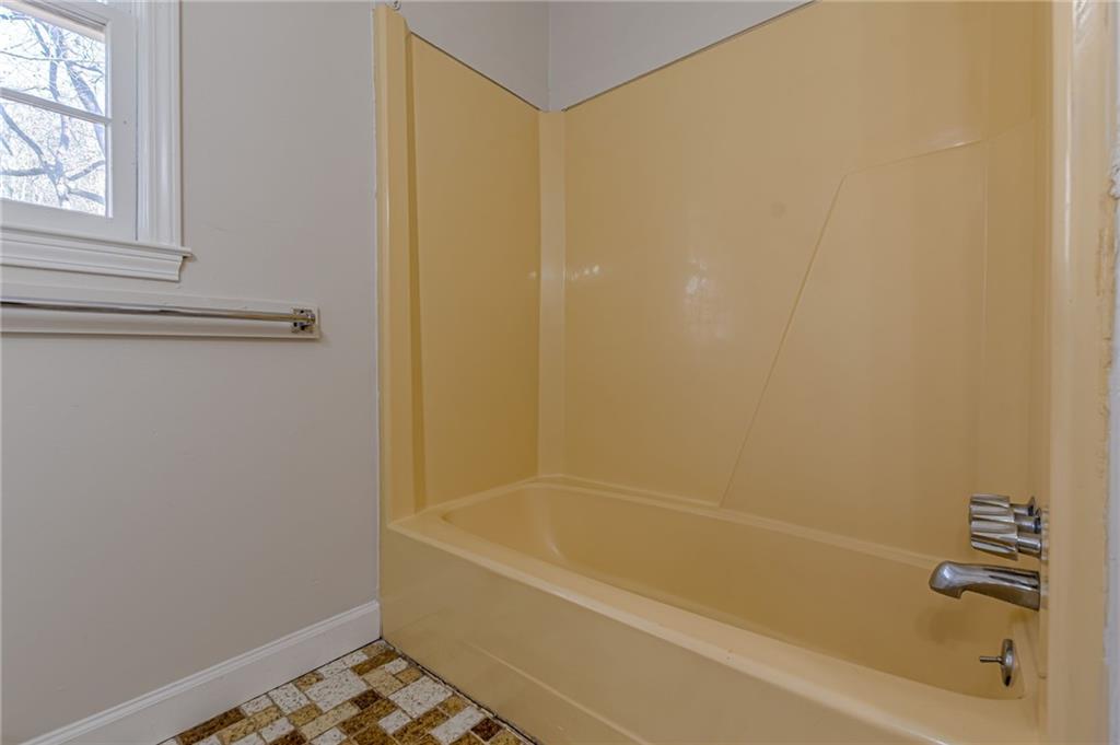 9178 Lakeview Drive Southwest Covington, GA 30014 - Photo 38 of 53