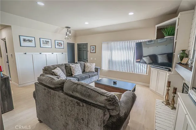 $625,000 | 1770 East Avenida De Las Flores, Thousand Oaks, CA 91362