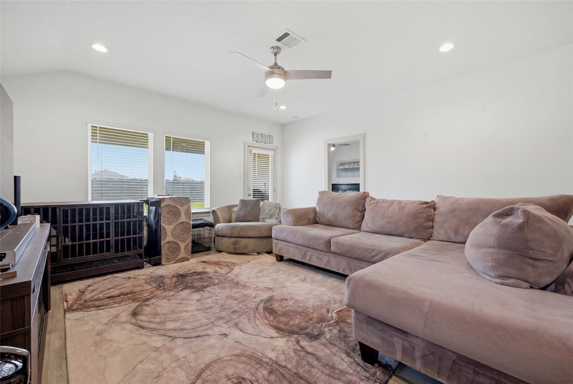 910 Betsy Hill Drive Rosharon, TX 77583 - Photo 13 of 28