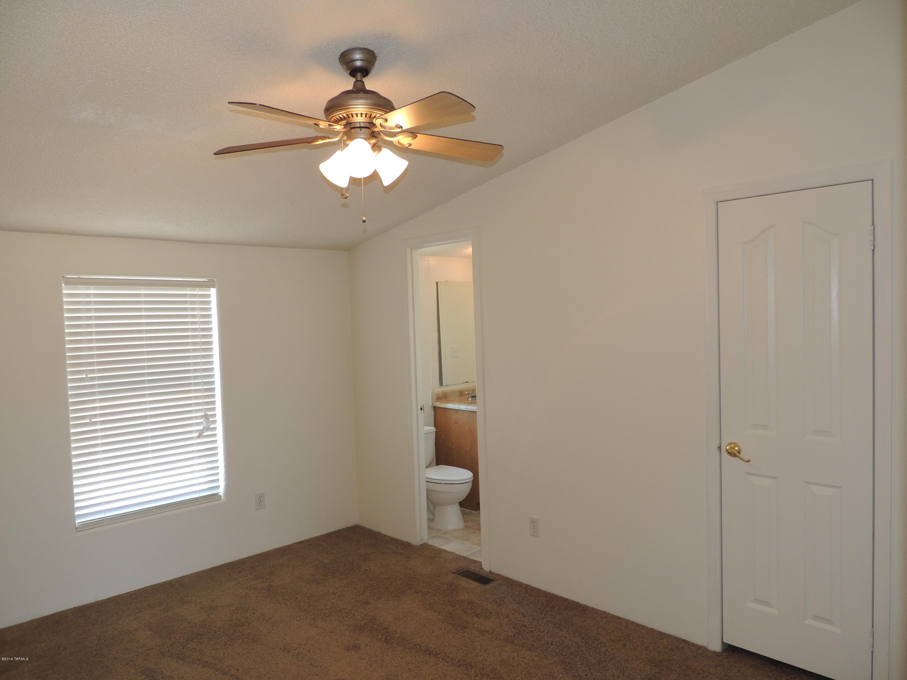 16000 Gold Bell Road Marana, AZ 85653 - Photo 15 of 35