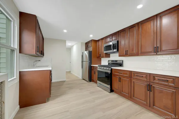 $5,800 | 25 South Washington Street, Unit A, Tarrytown, NY 10591