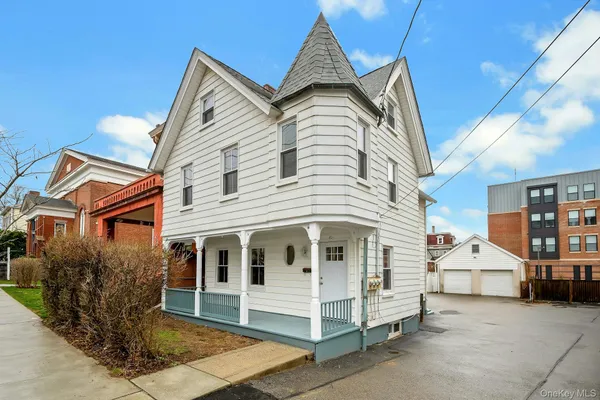 $5,800 | 25 South Washington Street, Unit A, Tarrytown, NY 10591