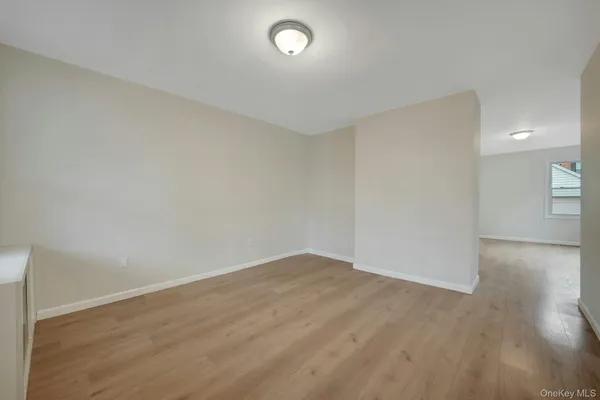 $5,800 | 25 South Washington Street, Unit A, Tarrytown, NY 10591