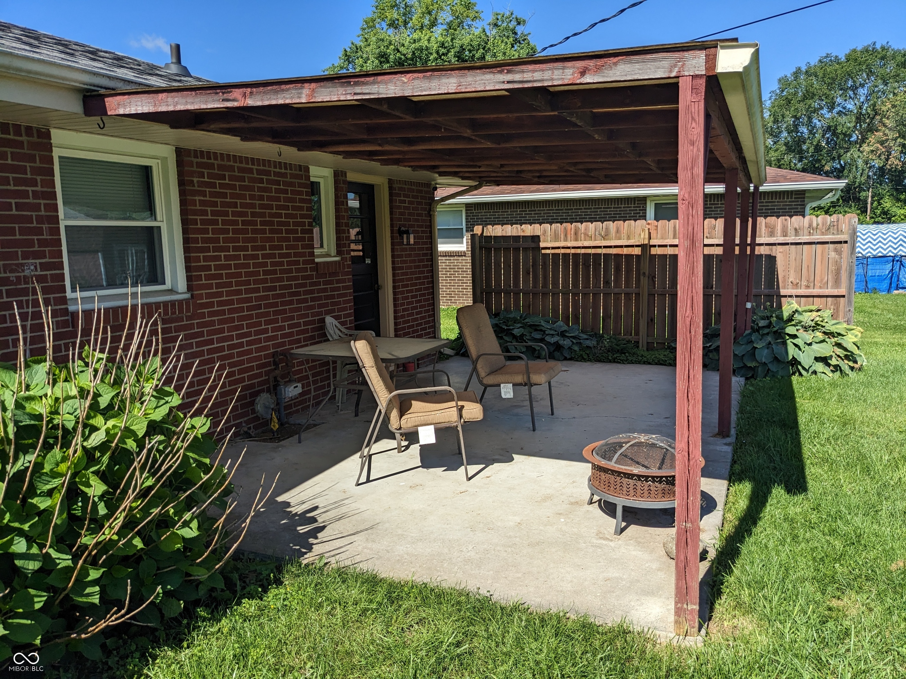 216 East 49th Street Anderson, IN 46013 - Photo 10 of 15