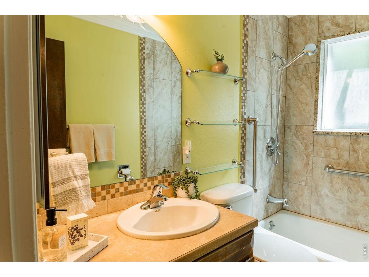 522 South Bryan Avenue Fort Collins, CO 80521 - Photo 23 of 43 Main Level Bathroom