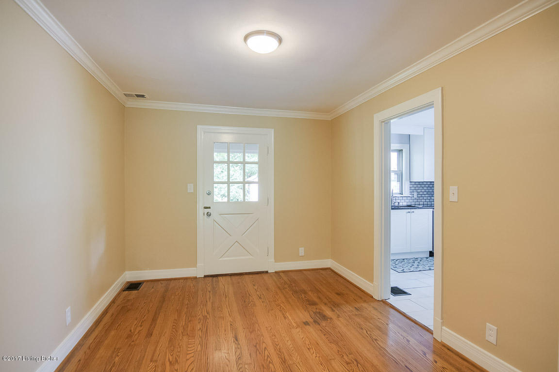 212 Ridgeway Avenue Louisville, KY 40207 - Photo 9 of 35 Dining Room