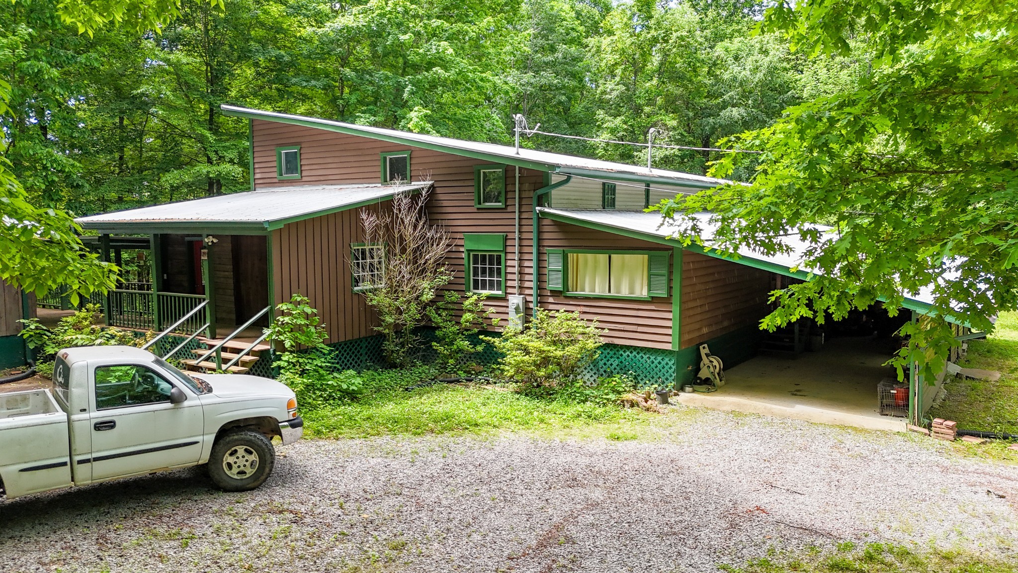 29 Myers Road Summertown, TN 38483 - Photo 2 of 44