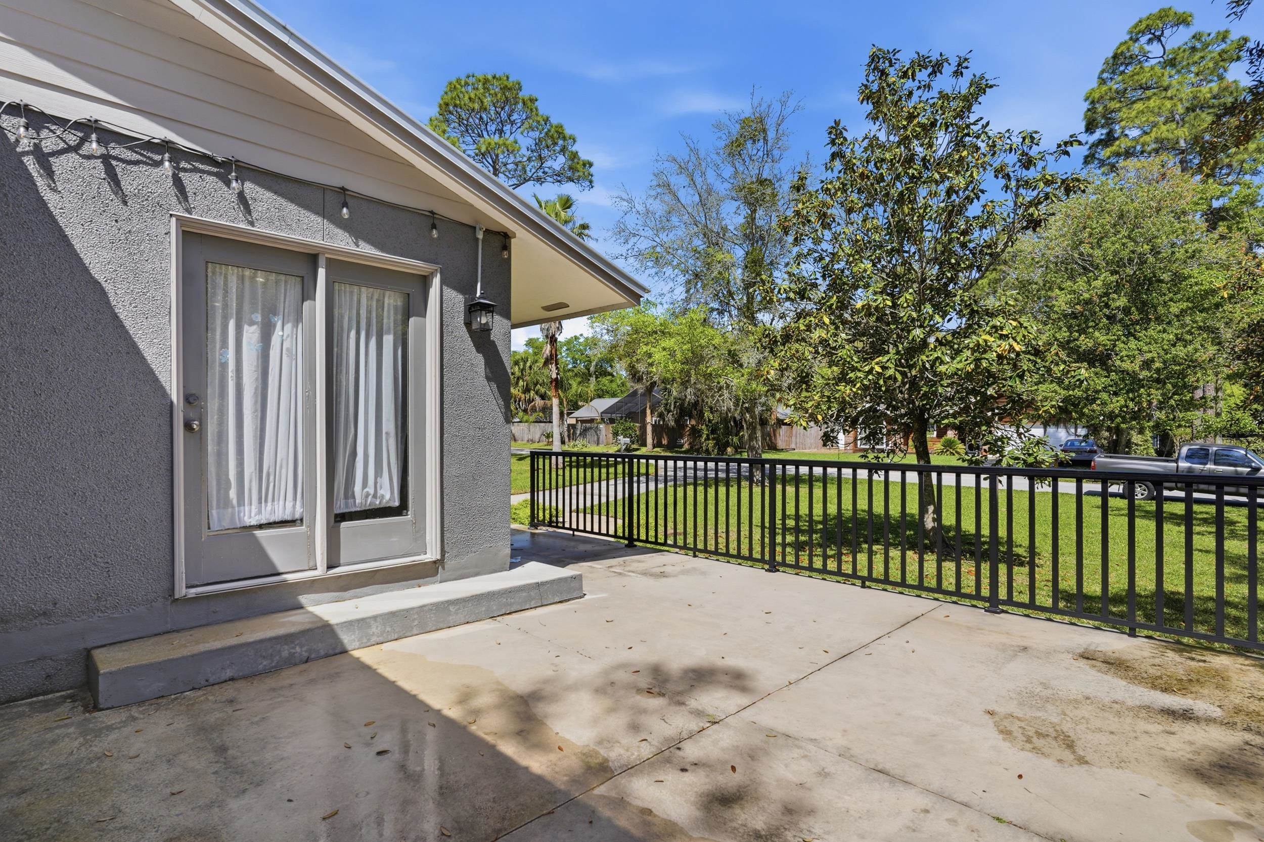 904 Alicante Road St. Augustine, FL 32086 - Photo 26 of 32 View of patio / terrace
