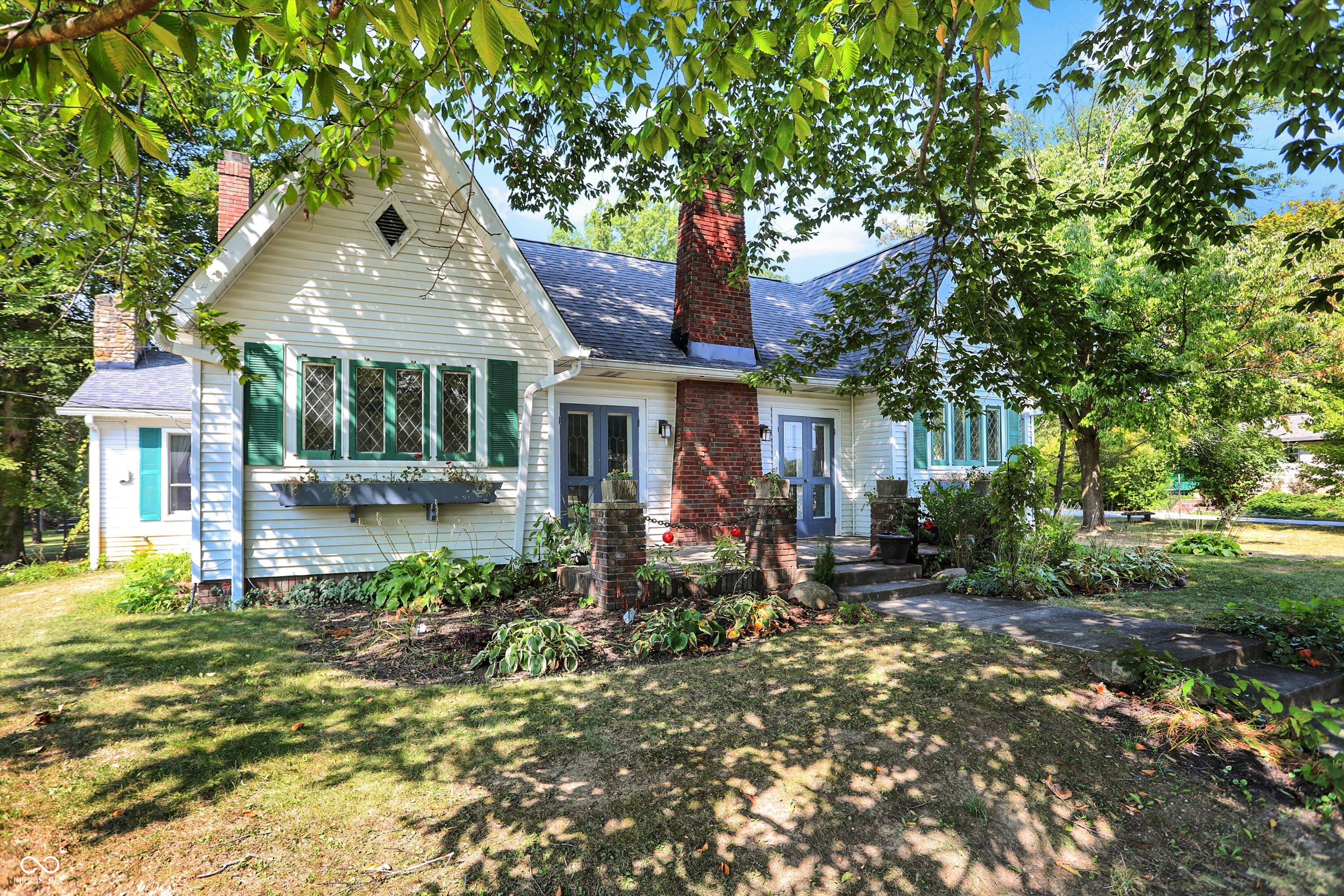 1640 South Hunter Road Indianapolis, IN 46239 - Photo 4 of 72 Gallery Image 4