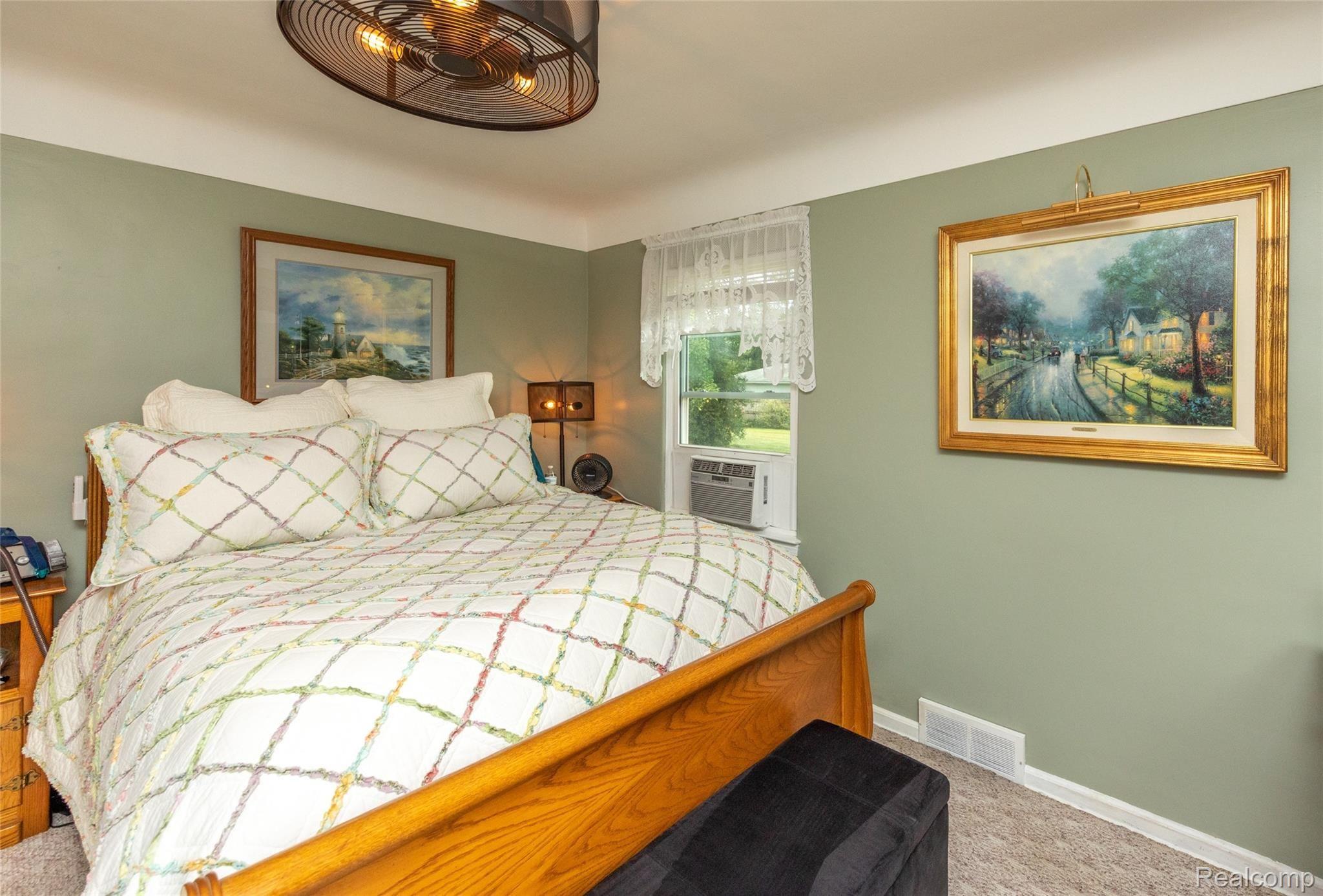 5420 North Center Road Flint, MI 48506 - Photo 6 of 56 780A3845.JPG