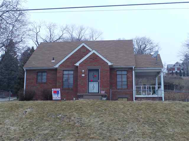 2024 Telegraph Road Davenport, IA 52804 - Photo 1 of 11 Gallery Image 1