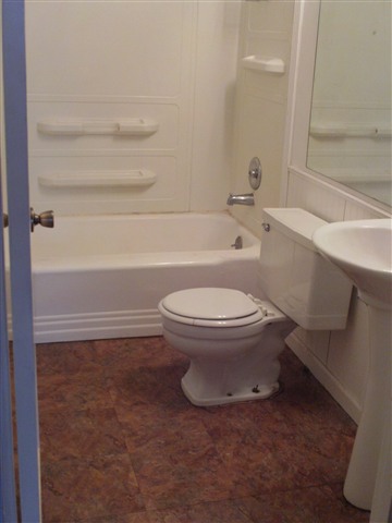 2024 Telegraph Road Davenport, IA 52804 - Photo 3 of 11 Gallery Image 3